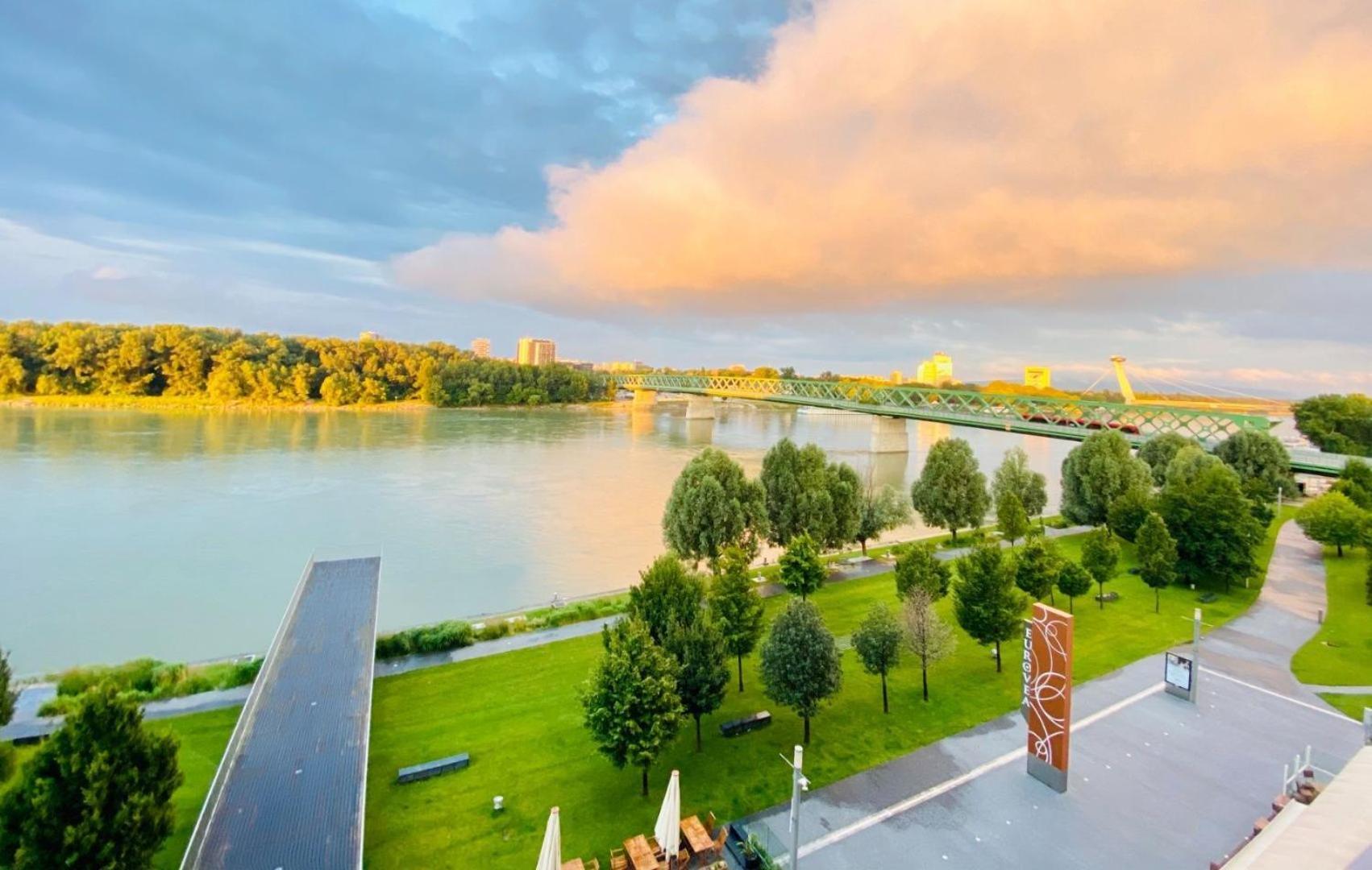 Appartamento No1 Dream View Bratislava Esterno foto